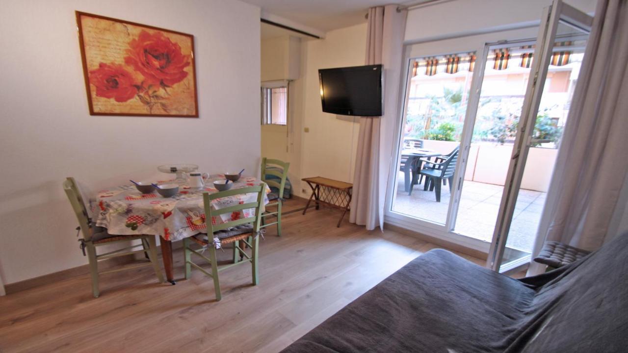 Regina - Victoria Apartment Sainte-Maxime Bagian luar foto